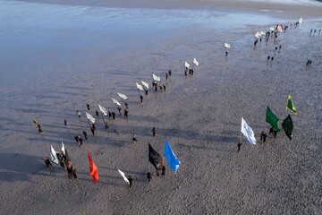 تصاویر/ پیاده روی زائران اربعین از رأس البیشه (فاو) تا کربلا