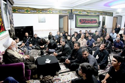 تصاویر/ برپایی روضۀ خانگی دهۀسوم محرم‌ الحرام در کرمانشاه