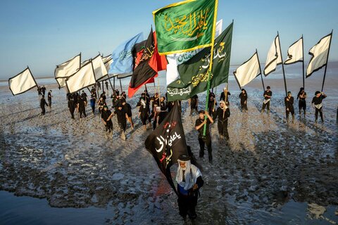 مسيرة زوار الأربعينية مشيا على الأقدام من رأس البيشة إلى كربلاء