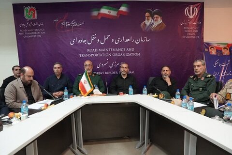 برگزاری نشست ستاد اربعین استان کرمانشاه در مرز بین المللی خسروی