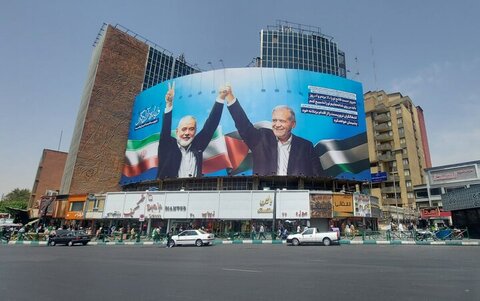 دیوارنگاره میدان ولیعصر (عج) تهران میزبان فرمانده آزادگان شد