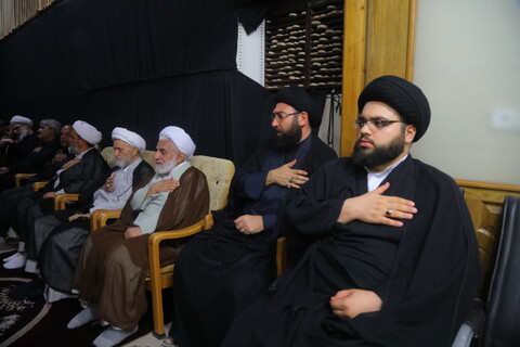 تصاویر / مراسم عزاداری سالار شهیدان در بیت مرحوم ایت الله هاشمی شاهرودی