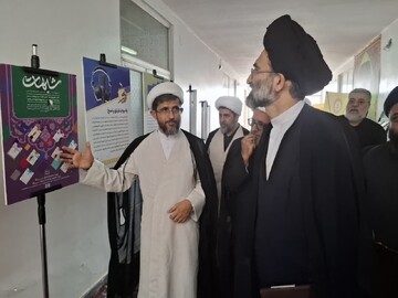 فیلم | برگزاری سومین دوره «آرایش تهاجمی در مواجهه با شبهه» در مدرسه علمیه ولی عصر(عج) قمصر