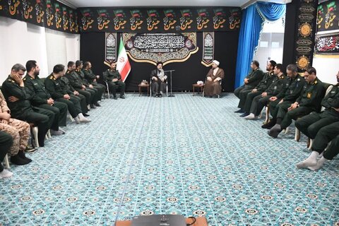تصاویر/ دیدار گروه مهندسی 53 پیامبراعظم (ص) قرارگاه حمزه سیدالشهدا(ع) نیروی زمینی سپاه پاسداران انقلاب اسلامی با نماینده ولی فقیه در آذربایجان غربی