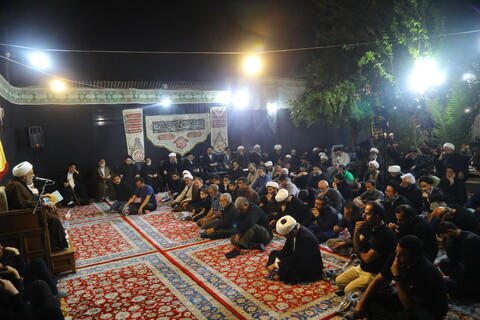 تصاویر / مراسم عزاداری دهه اول ماه صفر در بیت مرحوم آیت الله شاه آبادی