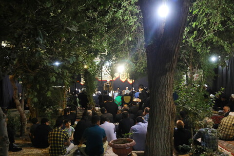 تصاویر / مراسم عزاداری دهه اول ماه صفر در بیت مرحوم آیت الله شاه آبادی