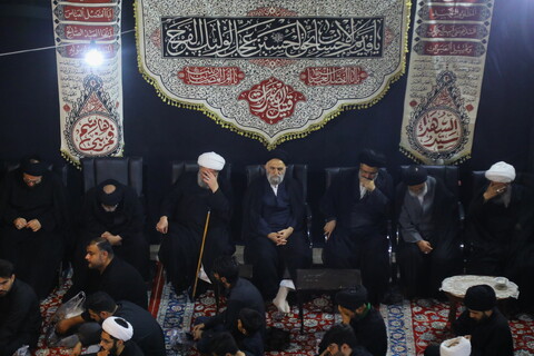 تصاویر / مراسم عزاداری دهه اول ماه صفر در بیت مرحوم آیت الله شاه آبادی