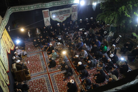 تصاویر / مراسم عزاداری دهه اول ماه صفر در بیت مرحوم آیت الله شاه آبادی