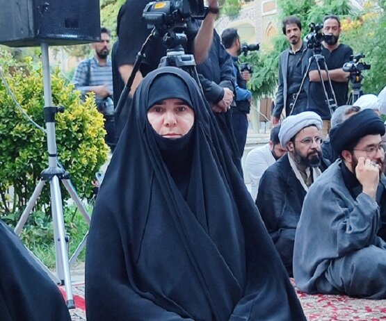 طلاب بین الملل بهره مند از مدرسه دارالعلم، زمینه ساز توسعه علمی باشند