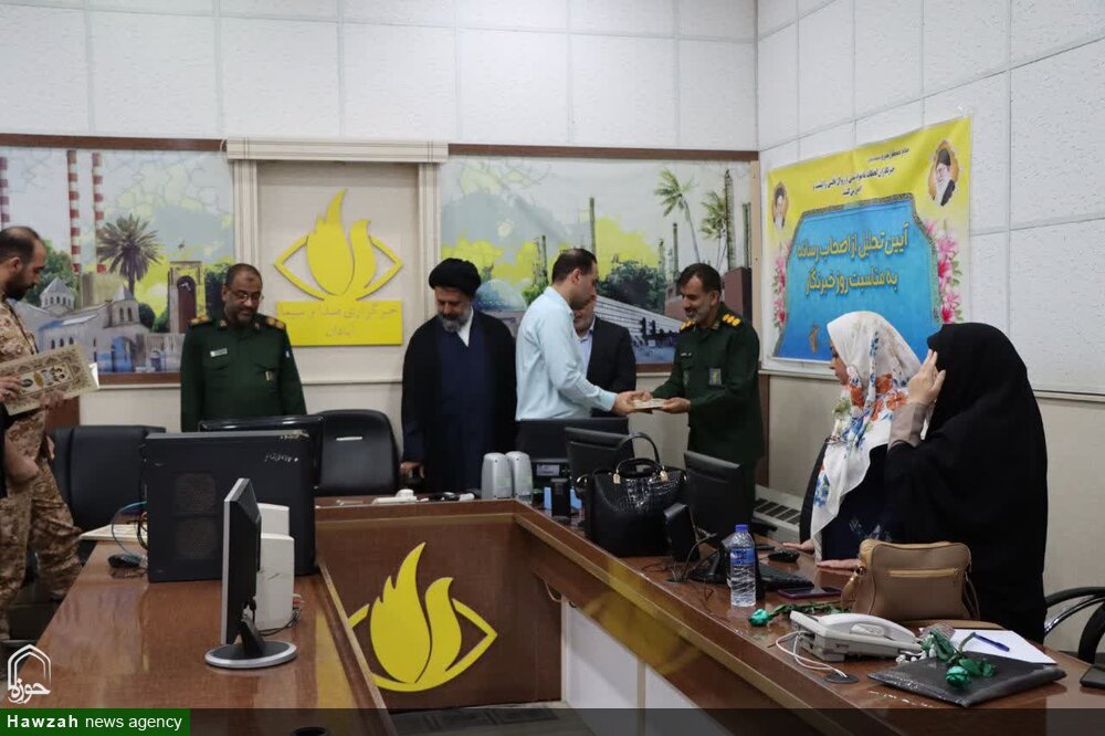 قدردانی سبزپوشان تیپ زرهی حضرت حجت(عج) از خبرنگاران