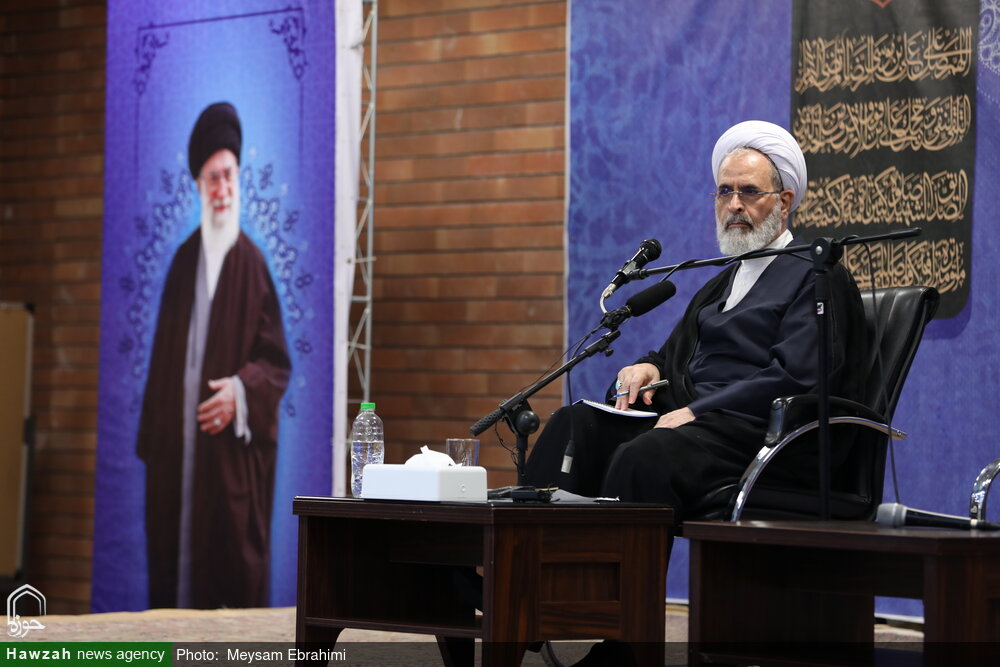 توحید ناب اساس حوزه های علمیه است/ تاریخ تجلی صیانت از هویت حوزه و روحانیت است