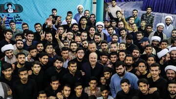 تصاویر/ گردهمایی سالانه طلاب عصر انقلاب با حضور رئیس مجلس شورای اسلامی