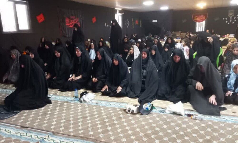 جهاد فرهنگی تبیینگران زینبی هرمزگان در مواکب و مسیر پیادهروی زائران اربعین ۱۴۰۳