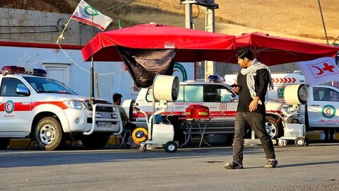 تصاویر/  تردد زائران اربعین حسینی (ع) از پایانه مرزی تمرچین به سمت کربلای معلی