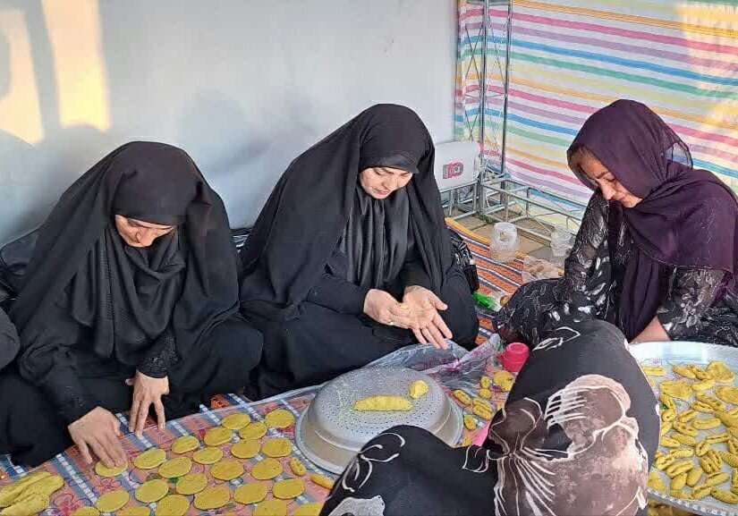 فیلم| غرفه فرهنگی بسیج جامعه زنان مستقر در موکب شهدای کامیاران - خبرگزاری حوزه