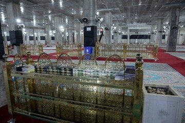 تصاویر/ آماده شدن صحن امّ البنین(س) درحضرت عباس (ع) برای پذیرایی زوار