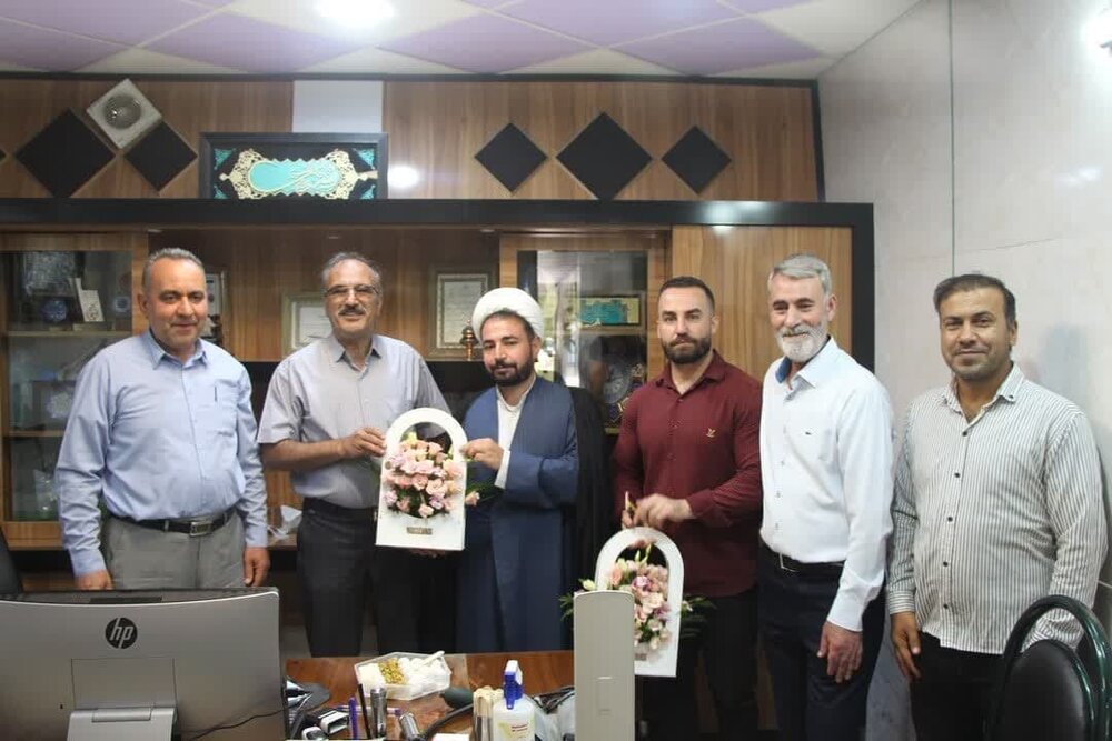 دو تن از آزادگان مرکز آموزش شهید وطن پور اصفهان تجلیل شدند