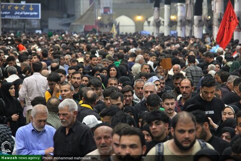 photos/Le sanctuaire d'Amirul Momineen Ali (AS) est rempli de pèlerins Hosseini