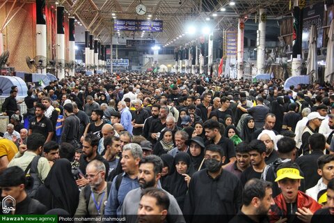 photos/Le sanctuaire d'Amirul Momineen Ali (AS) est rempli de pèlerins Hosseini