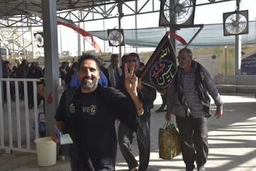 تصاویر/تصاویری از موج بازگشت زائران اربعین حسینی به وطن