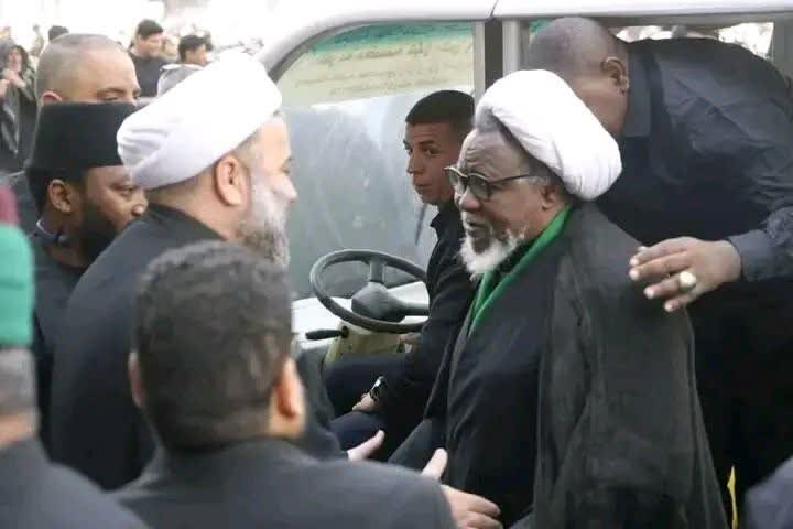 حضور شیخ زکزاکی در راه پیمایی اربعین حسینی در کربلا + تصاویر
