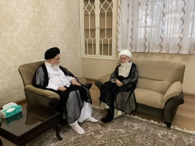 دیدار امام جمعه مشهد و تولیت آستان قدس رضوی با آیتالله العظمی نوری همدانی