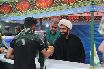 خدمت رسانی ۲ هزار مبلغ حوزه علمیه مشهد در محورهای مواصلاتی به زائران