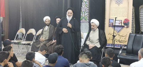 بدرقه کاروان پیاده امام رضا علیه السلام در شهرستان بافق توسط مدیر حوزه علمیه استان یزد