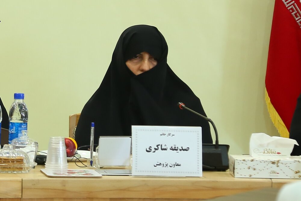 برخورد قهری در مساله حجاب نتیجه معکوس دارد/