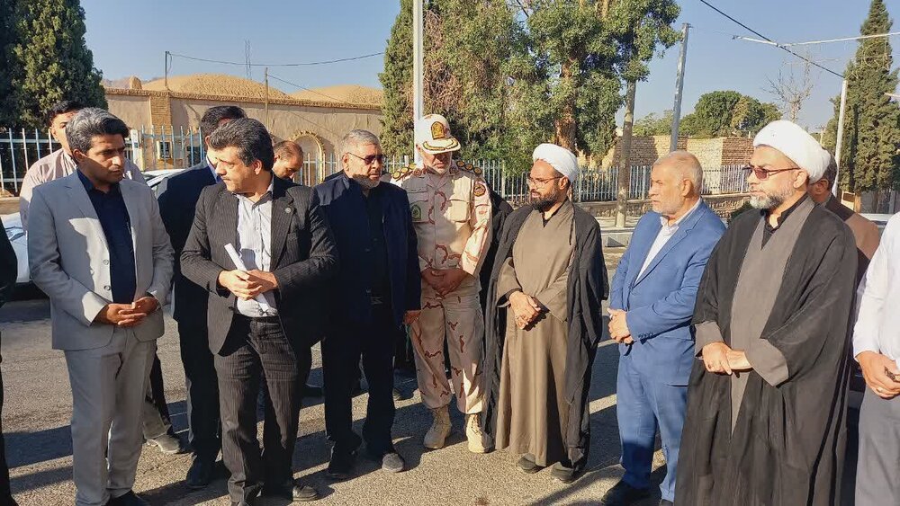 شهر جوپار نخستین شهر تبدیل شبکه برق به کابل خود نگهدار+ عکس