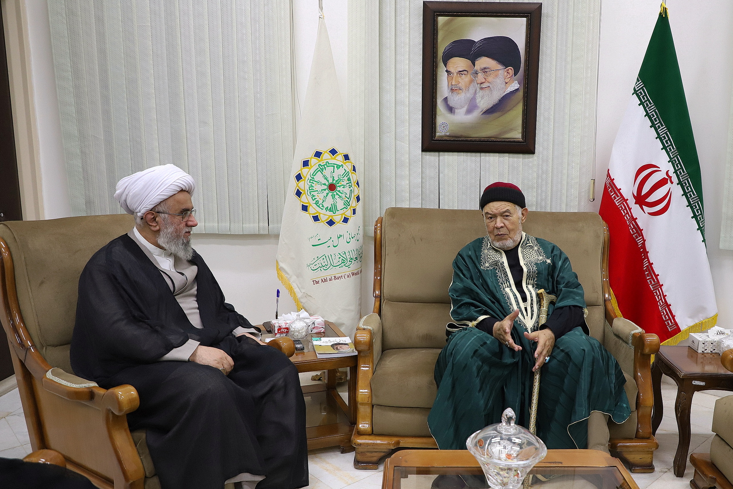 Seyyed Muhammad al-Tijani meets with Secretary-General of Ahl al-Bayt World Assembly