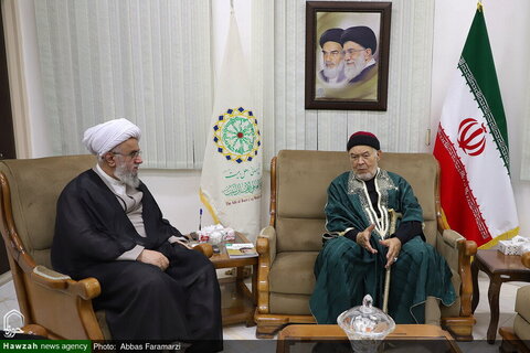 Photos/ Rencontre de Seyyed Mohammad Tijani Samavi avec le secrétaire général de l'Assemblée mondiale d'Ahl al-Bayt (que la paix soit sur lui)