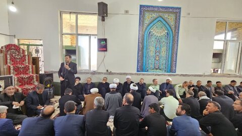 تصاویر/ عزاداری آخر ماه صفر با سخنرانی نماینده ولی فقیه در کردستان در مسجد روستای «شیرین بلاغ» بیجار