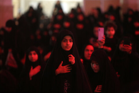 Photos/Cérémonie de deuil du martyre de l'Imam Reza (AS) au sanctuaire de Hazrat Masoumeh(PSL)