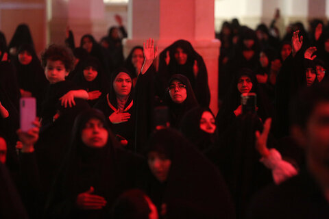 Photos/Cérémonie de deuil du martyre de l'Imam Reza (AS) au sanctuaire de Hazrat Masoumeh(PSL)