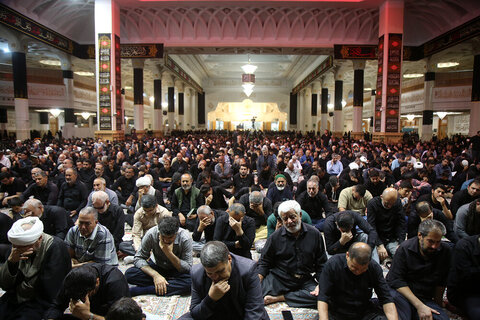 Photos/Cérémonie de deuil du martyre de l'Imam Reza (AS) au sanctuaire de Hazrat Masoumeh(PSL)