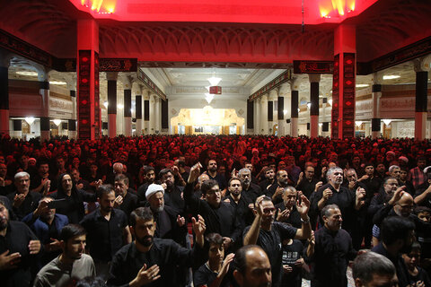 Photos/Cérémonie de deuil du martyre de l'Imam Reza (AS) au sanctuaire de Hazrat Masoumeh(PSL)