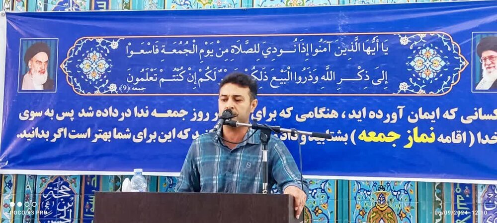 نخستین نماز جمعه نیاسر در جوشقان مرکزی اقامه شد+ عکس