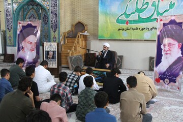 طلبه با فراگیری دین، خود و دیگران را نجات می‌دهد