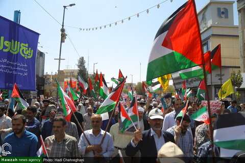 Photos /Marche des habitants de Qom en soutien au peuple opprimé de Gaza