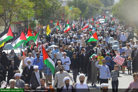 Photos /Marche des habitants de Qom en soutien au peuple opprimé de Gaza