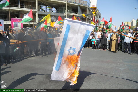 Photos /Marche des habitants de Qom en soutien au peuple opprimé de Gaza