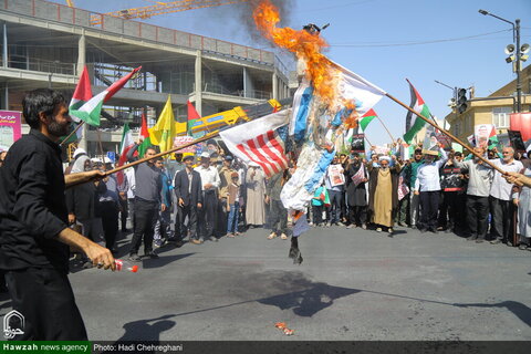 Photos /Marche des habitants de Qom en soutien au peuple opprimé de Gaza