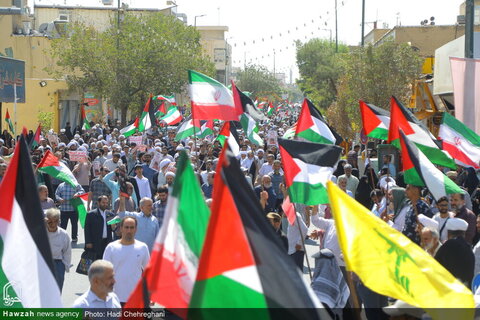 Photos /Marche des habitants de Qom en soutien au peuple opprimé de Gaza