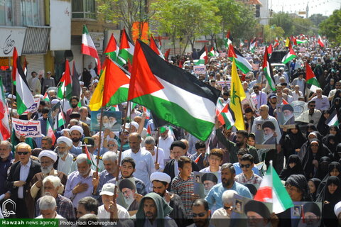 Photos /Marche des habitants de Qom en soutien au peuple opprimé de Gaza