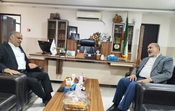 بررسی مشکلات جامعه ایثارگری در دیدار با نماینده مردم دشتی و تنگستان در مجلس