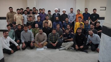 تصاویر/ دیدار دانشجویان دوره خط امام با امام جمعه بوشهر