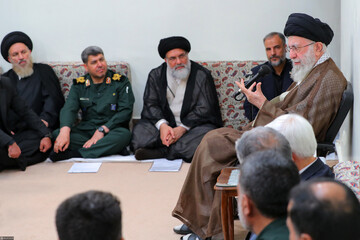 تصاویر/ دیدار دست‌اندرکاران کنگره ملی شهدای استان کهگیلویه و بویراحمد با رهبر معظم انقلاب