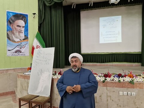 تصاویر/ دوره توانمندسازی مبلغین و طرح امین در شهرستان اهر