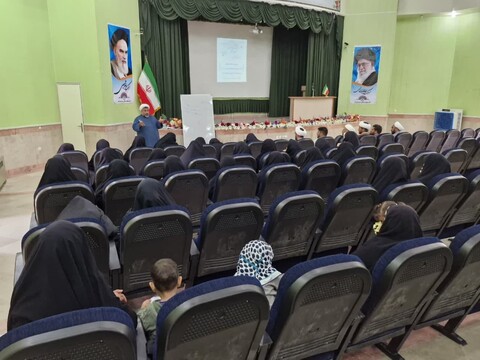 تصاویر/ دوره توانمندسازی مبلغین و طرح امین در شهرستان اهر